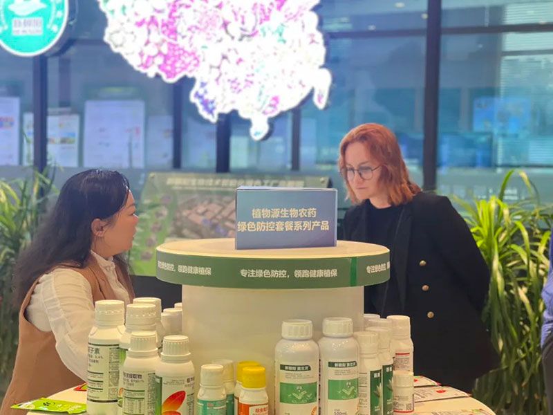 巴西國家植物保護產(chǎn)品協(xié)會(huì )專(zhuān)家訪(fǎng)問(wèn)新朝陽(yáng)，共探生物農業(yè)合作新機遇